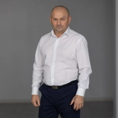 Юрий Васильевич